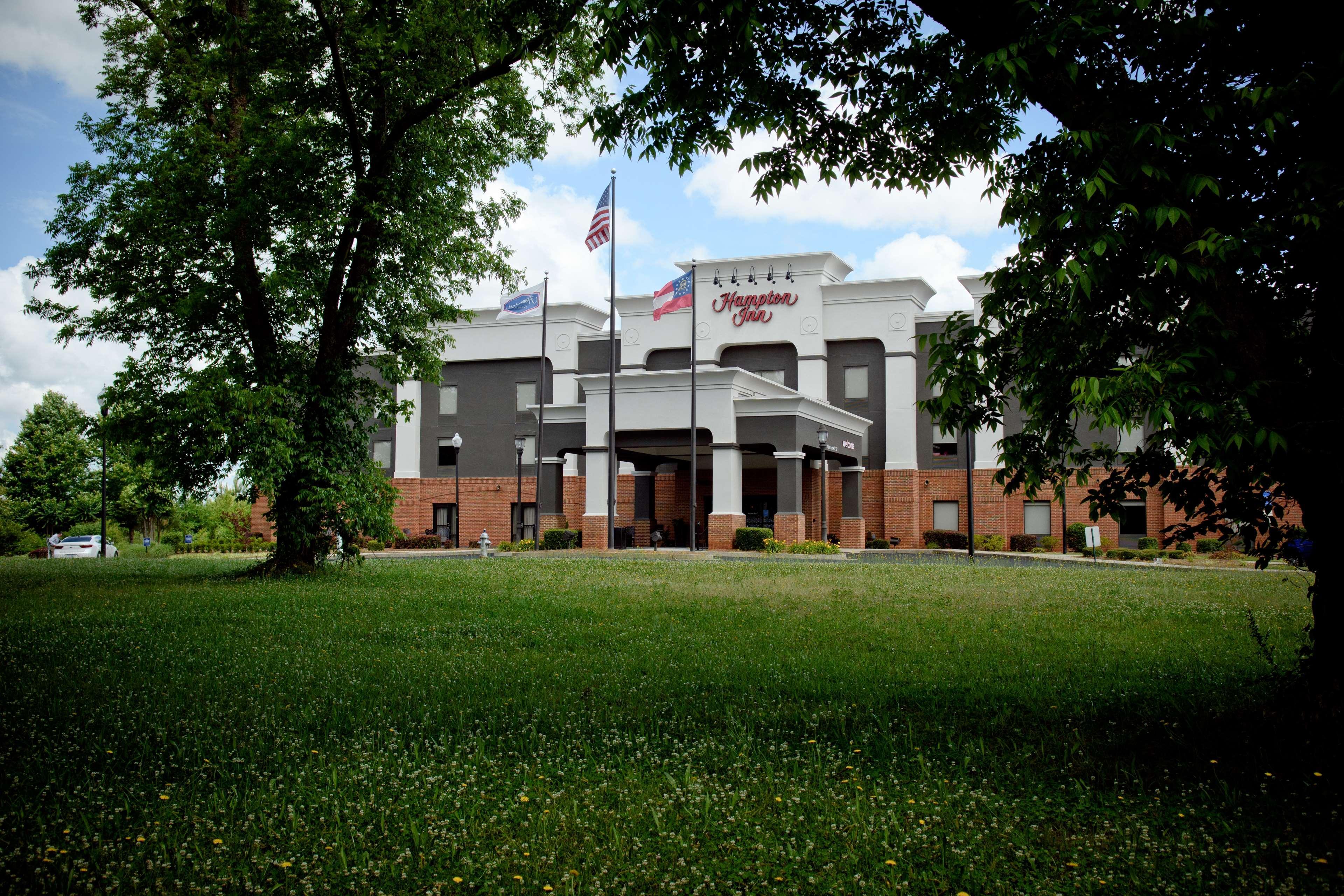Hampton Inn Fayetteville Exterior photo