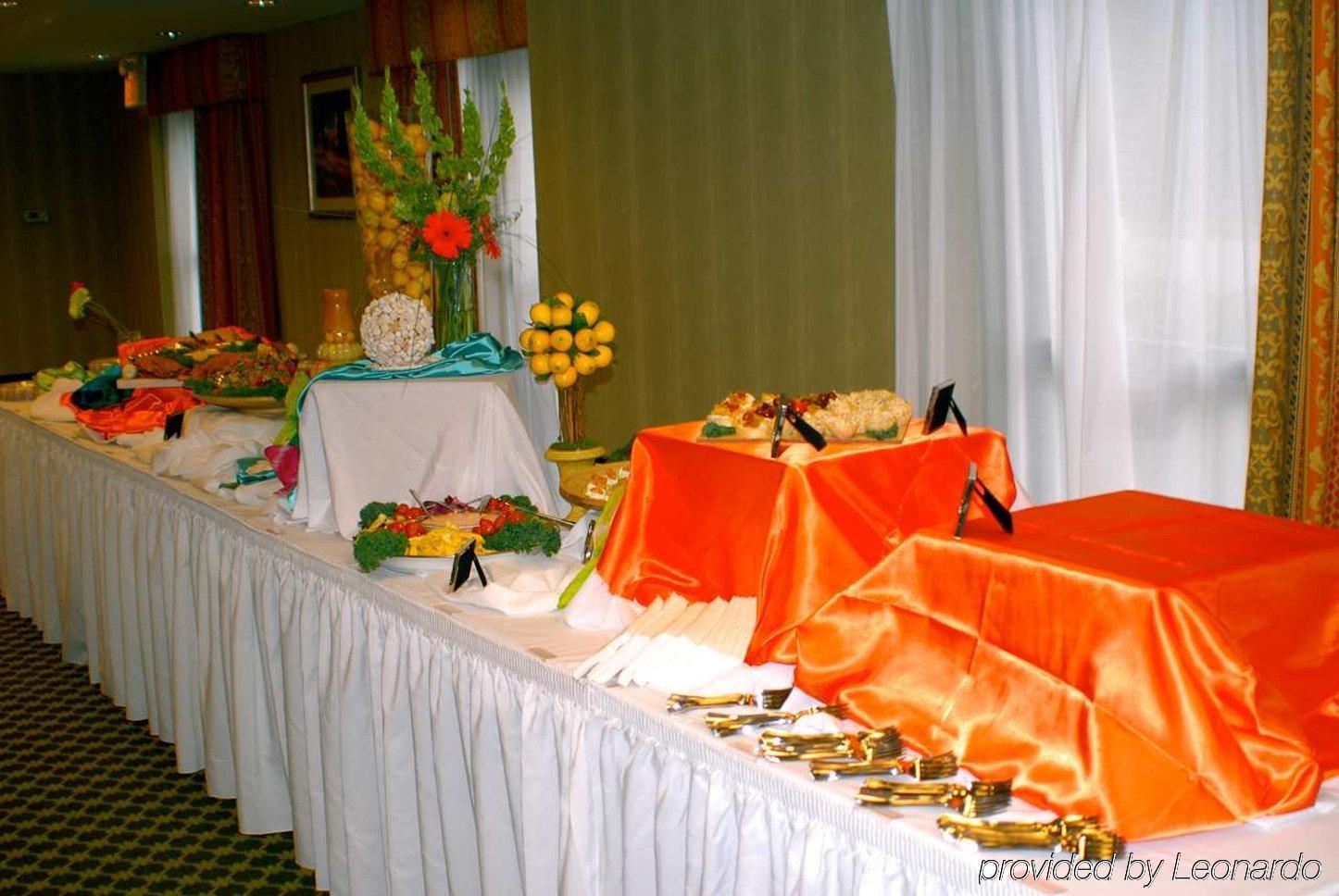 Hampton Inn Fayetteville Restaurant photo