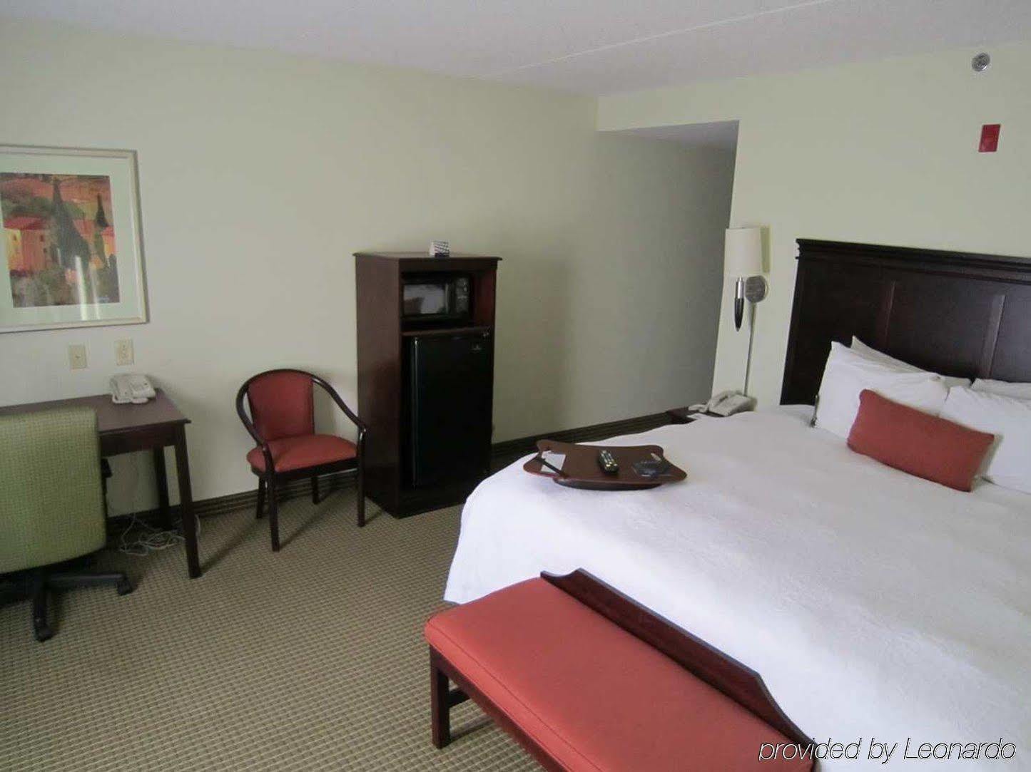 Hampton Inn Fayetteville Exterior photo