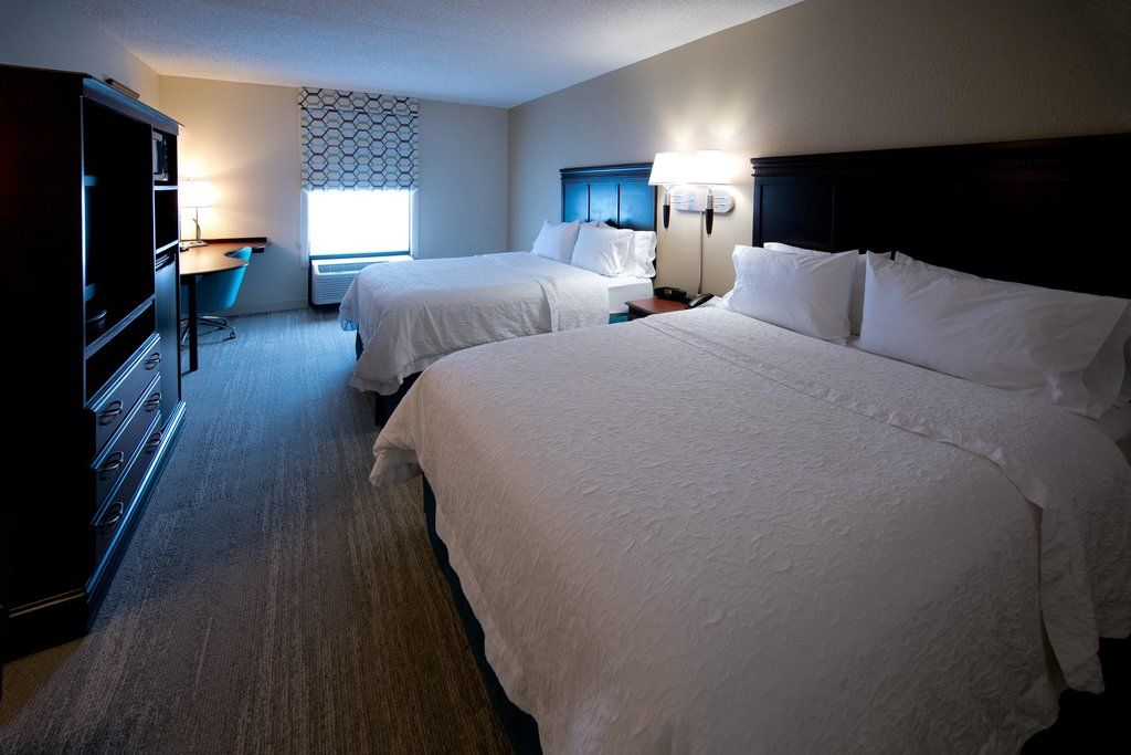 Hampton Inn Fayetteville Exterior photo